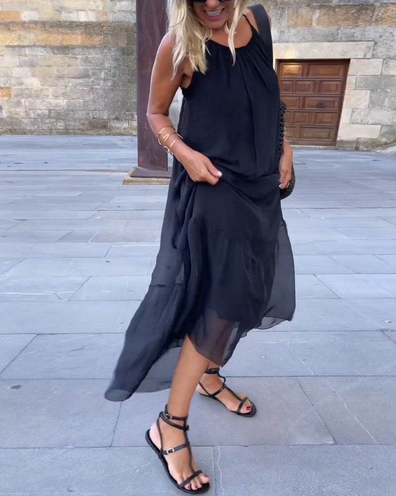 Balbina - Elegant og luftig kjole med halterneck