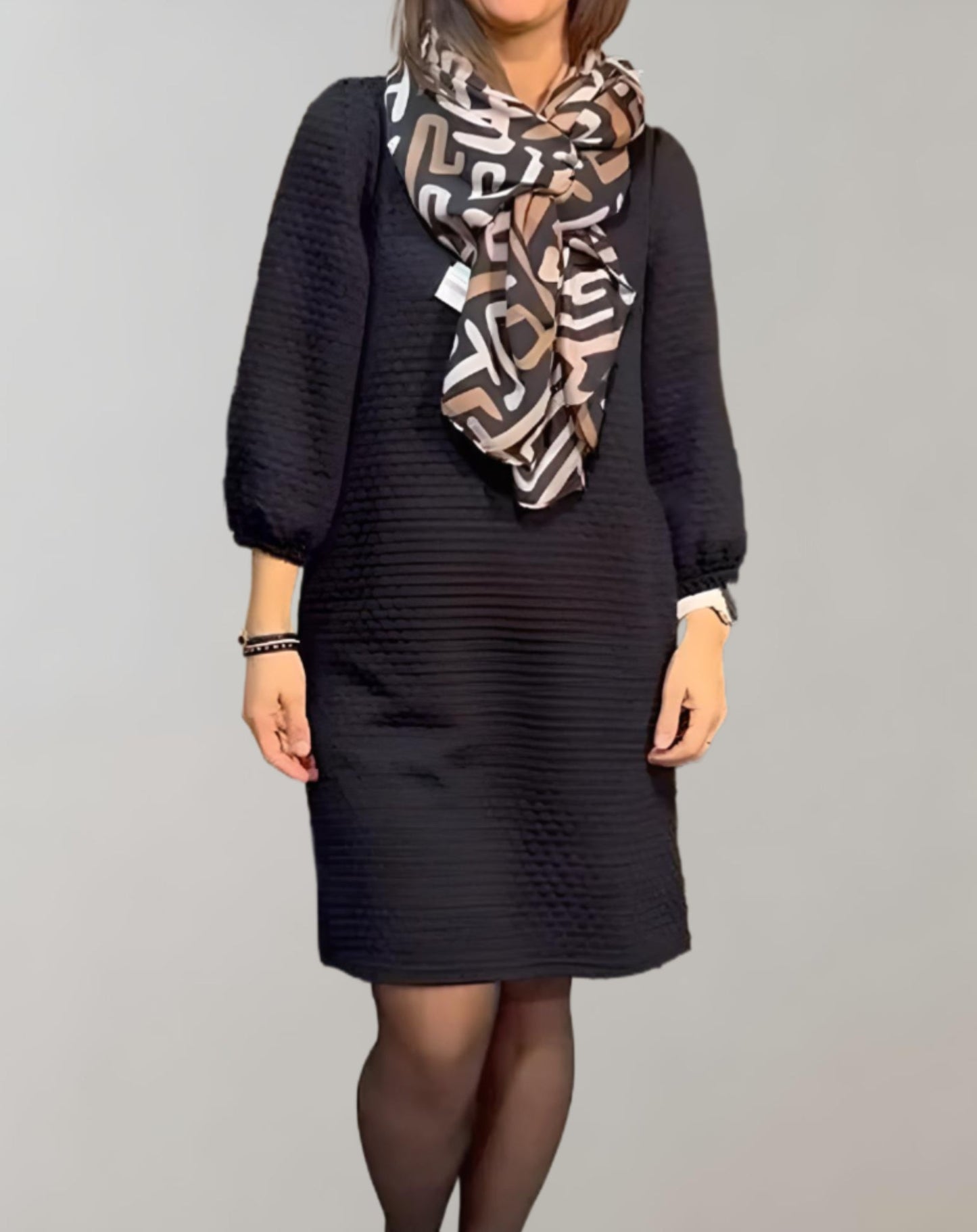 Ivah - Mellemlang Kjole med Boble-Design