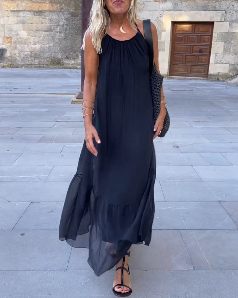 Balbina - Elegant og luftig kjole med halterneck
