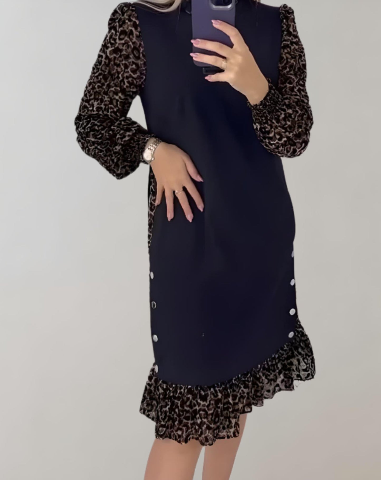 Elianna - Kjole med Leopardprint, Lange Ærmer